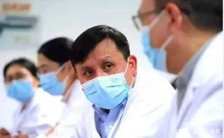 張文宏為留學(xué)生華人解讀美國(guó)疫情