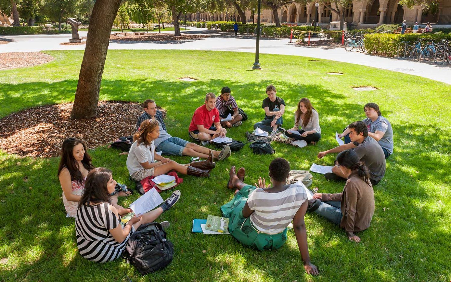 undergrad-class-8x5-1499x938.jpg