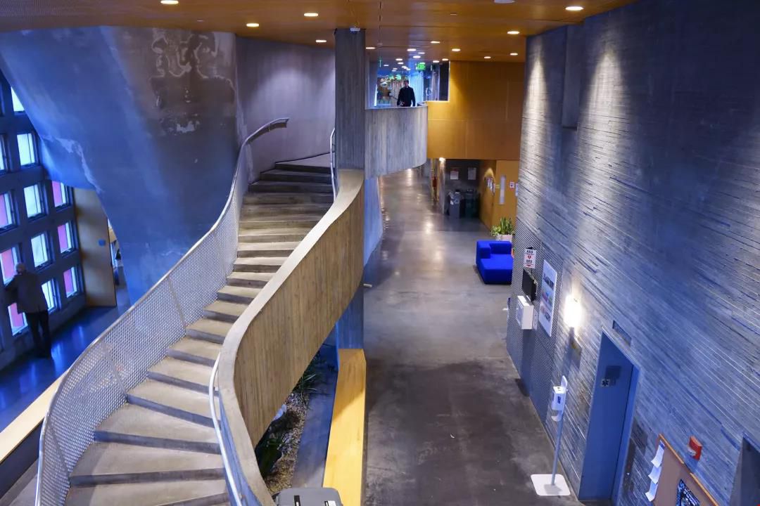 03.jpg