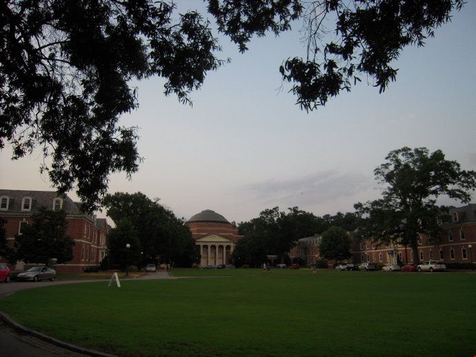 杜克大學(xué)難進(jìn)嗎.jpg