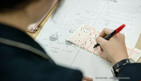 美國研究生入學考試怎么選.png