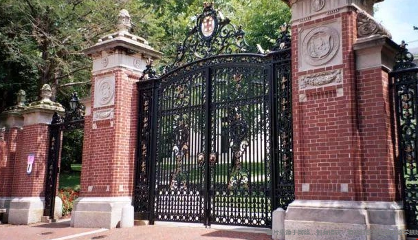 布朗大學(xué).png