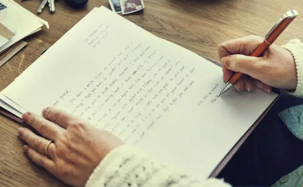 美國大學(xué)文書寫作要點.png