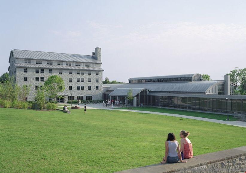 華盛頓大學(xué)和國(guó)內(nèi)985哪個(gè)好