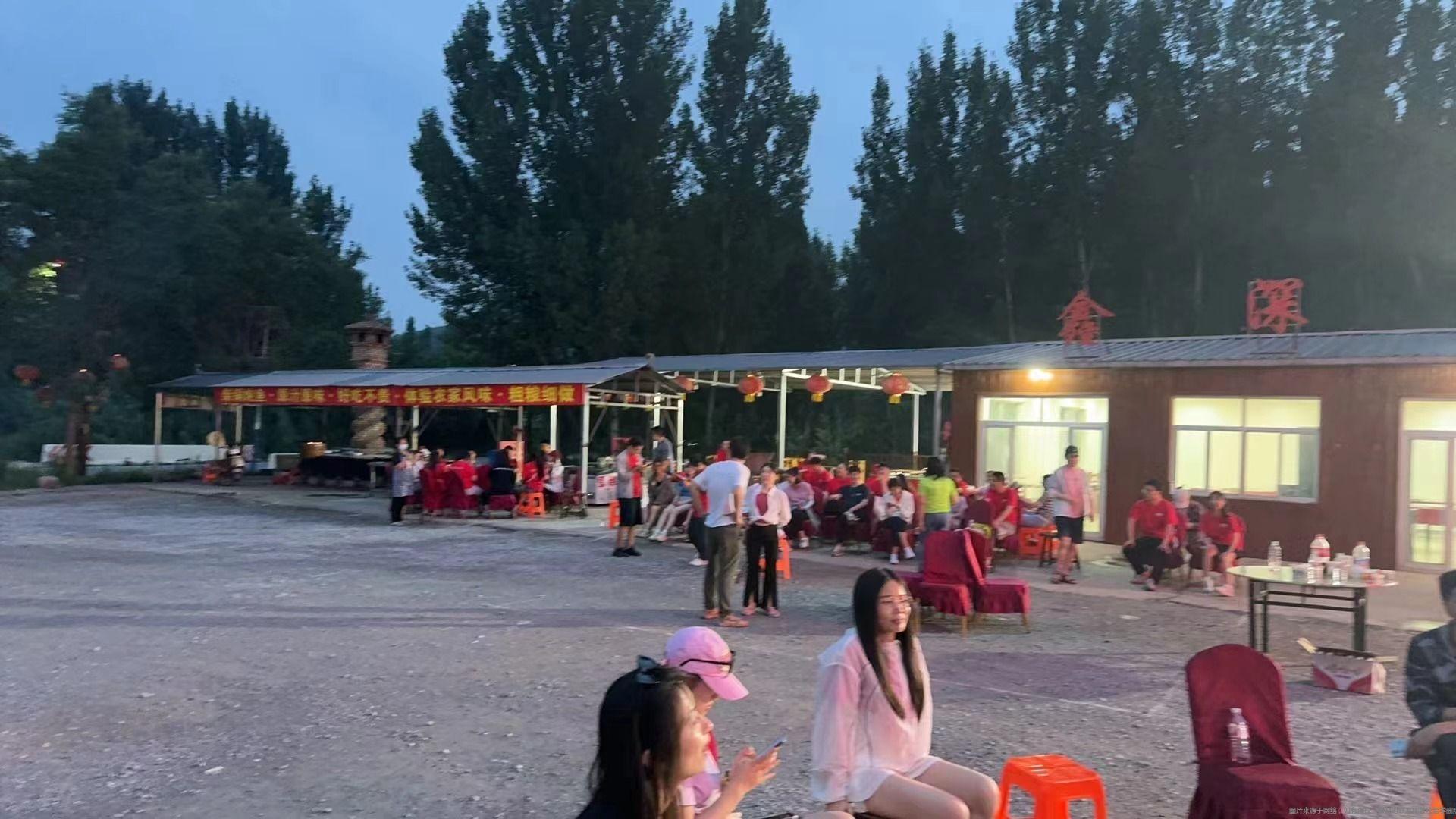 托普仕留學(xué)易水湖團(tuán)建.jpg