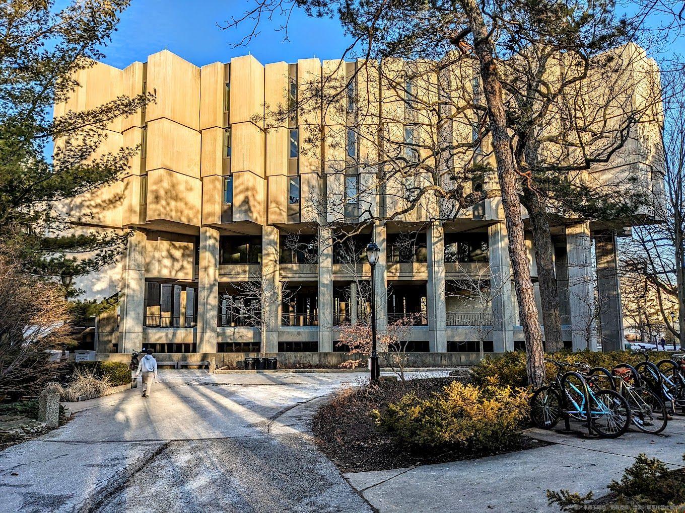 美國(guó)西北大學(xué)在哪個(gè)城市.jpg