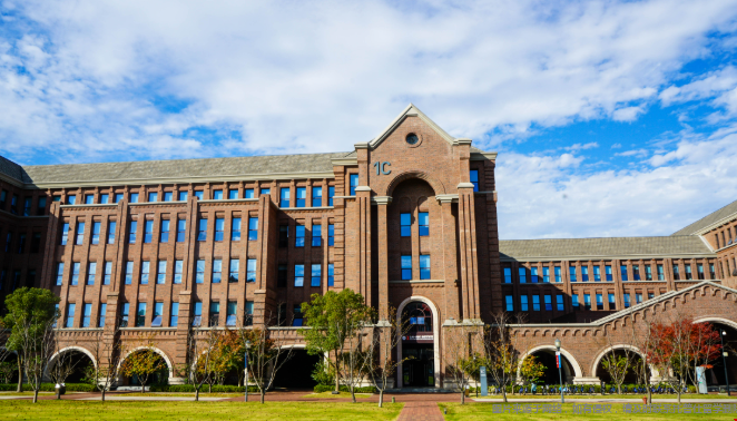 伊利諾伊大學(xué)香檳分校